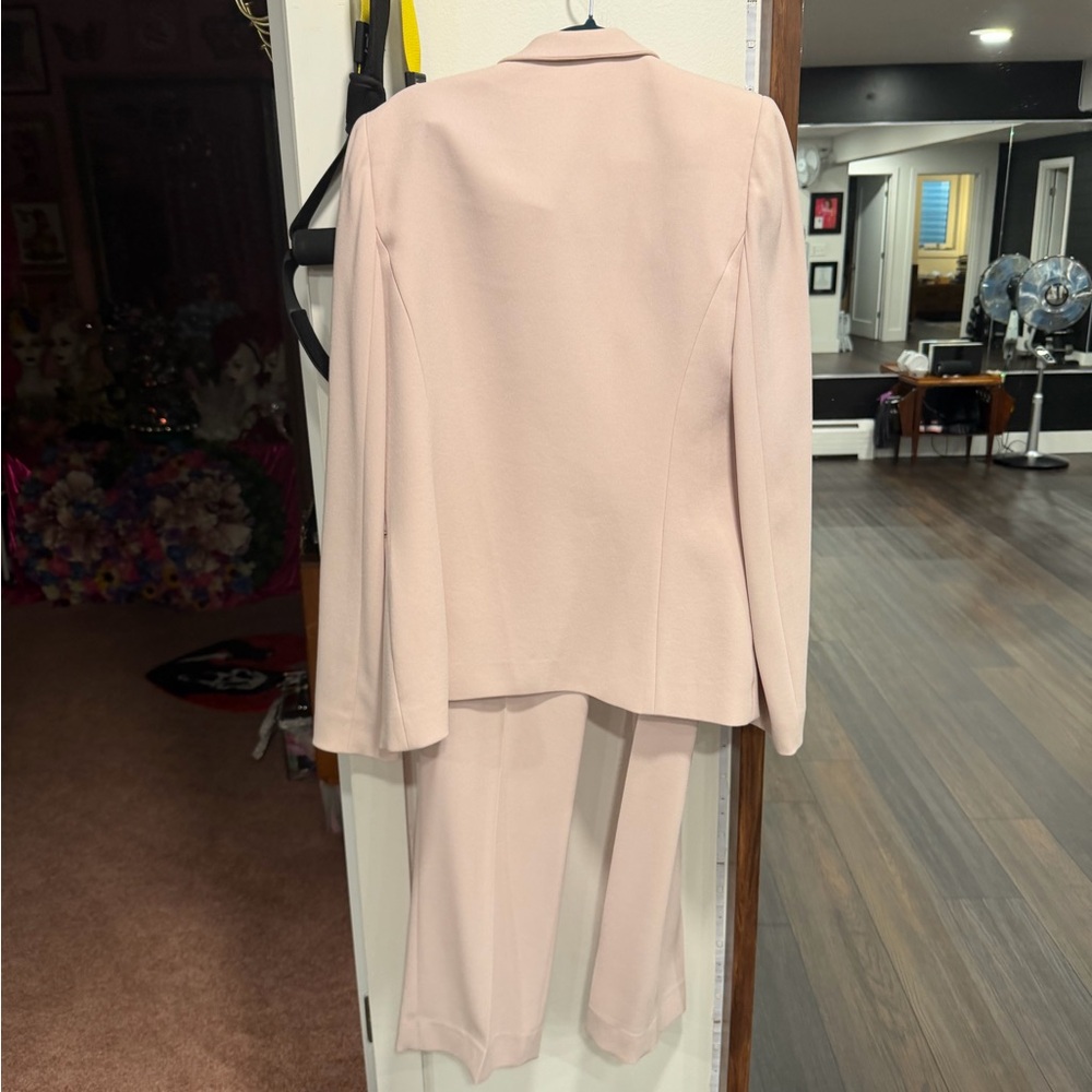 Chic Cream/light pink Blazer Suit Size 6 - Picture 3 of 5